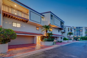 Front Exterior3