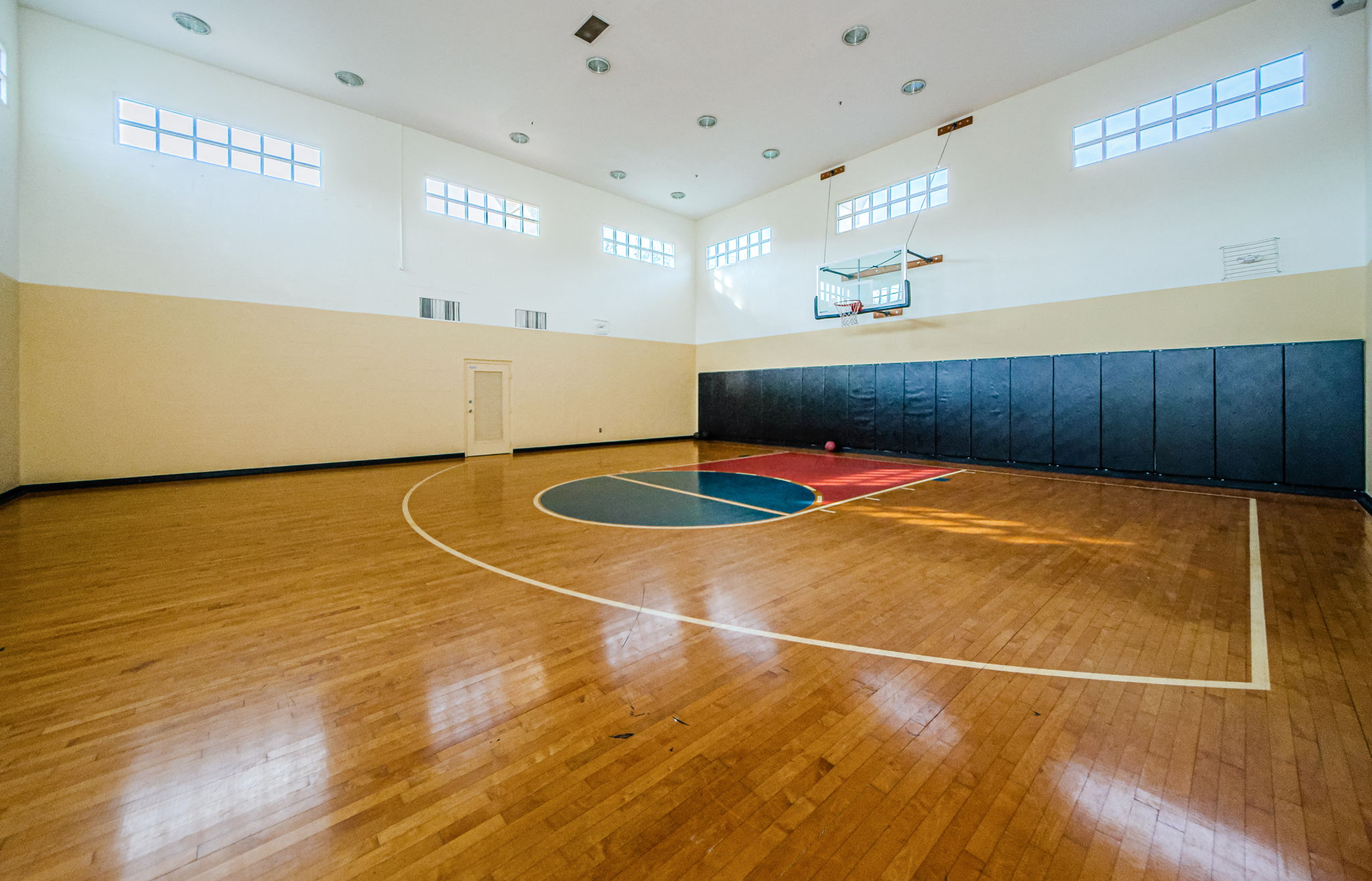 Basketball Court2