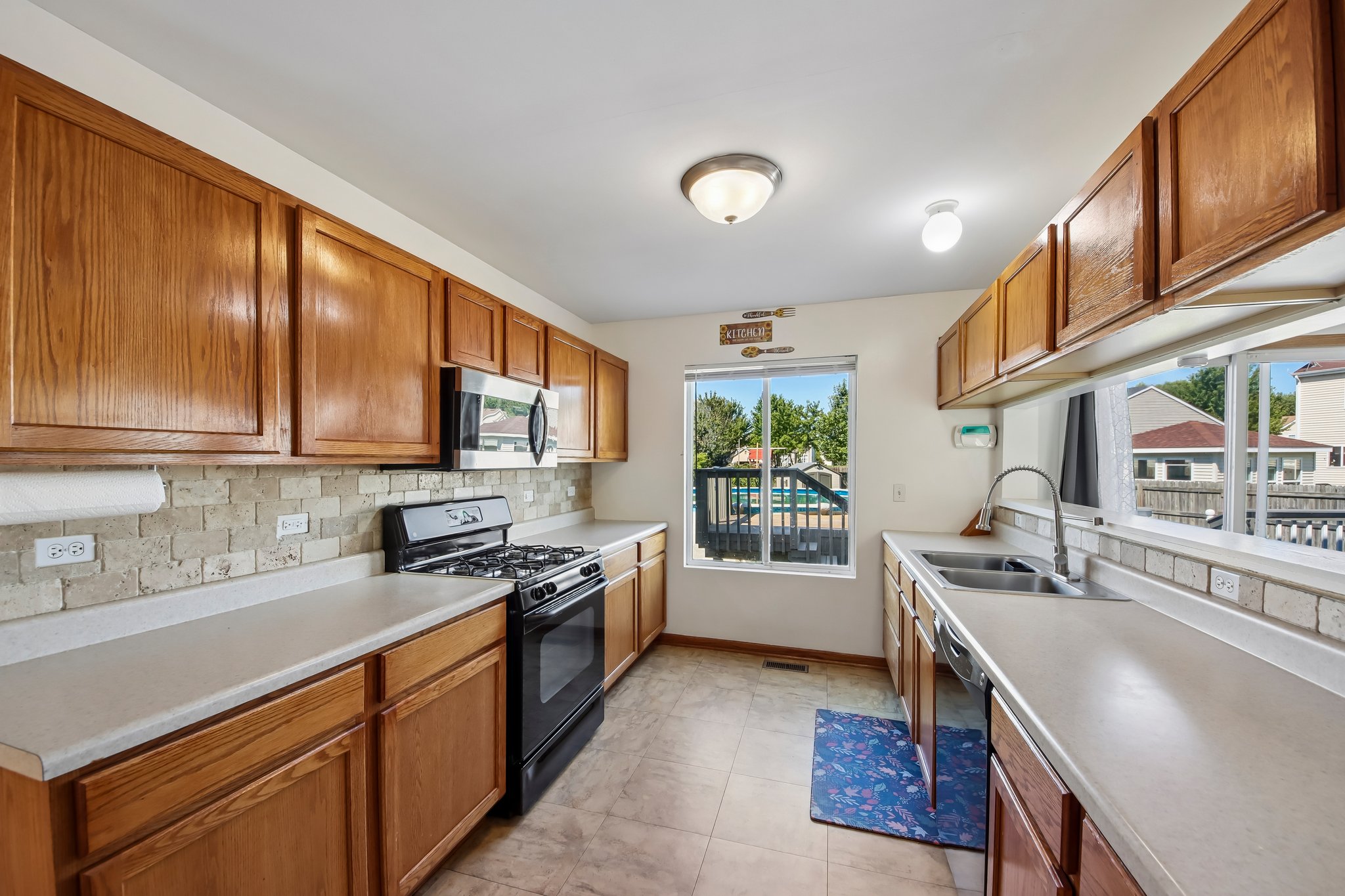 Mark Ave-S2508-011.jpg