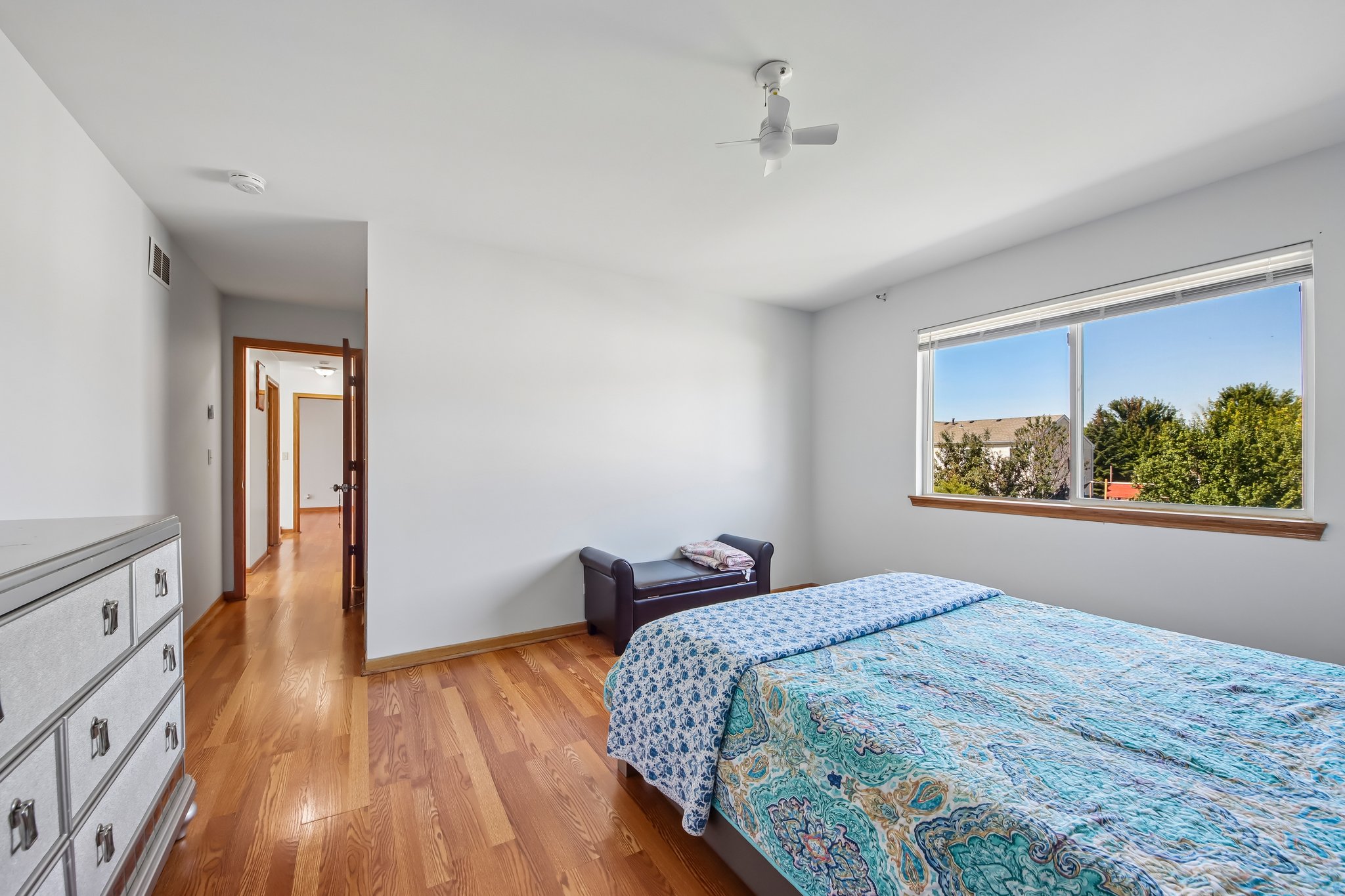 Mark Ave-S2508-019.jpg