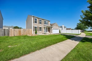 Mark Ave-S2508-003.jpg