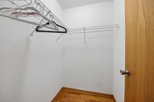 Mark Ave-S2508-017.jpg