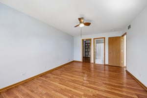 Mark Ave-S2508-030.jpg