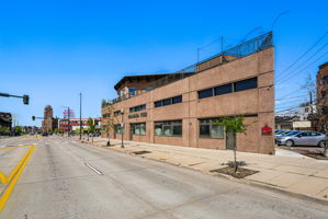  Photo 42