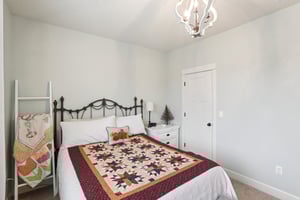 NW 41st Ave-S2611-030.jpg