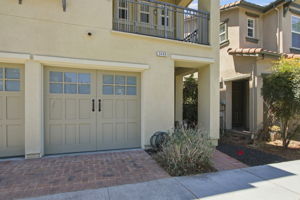 004_F8_2400 Plateau Dr