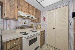 Kitchen 4