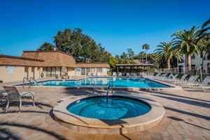 5-Hot Tub