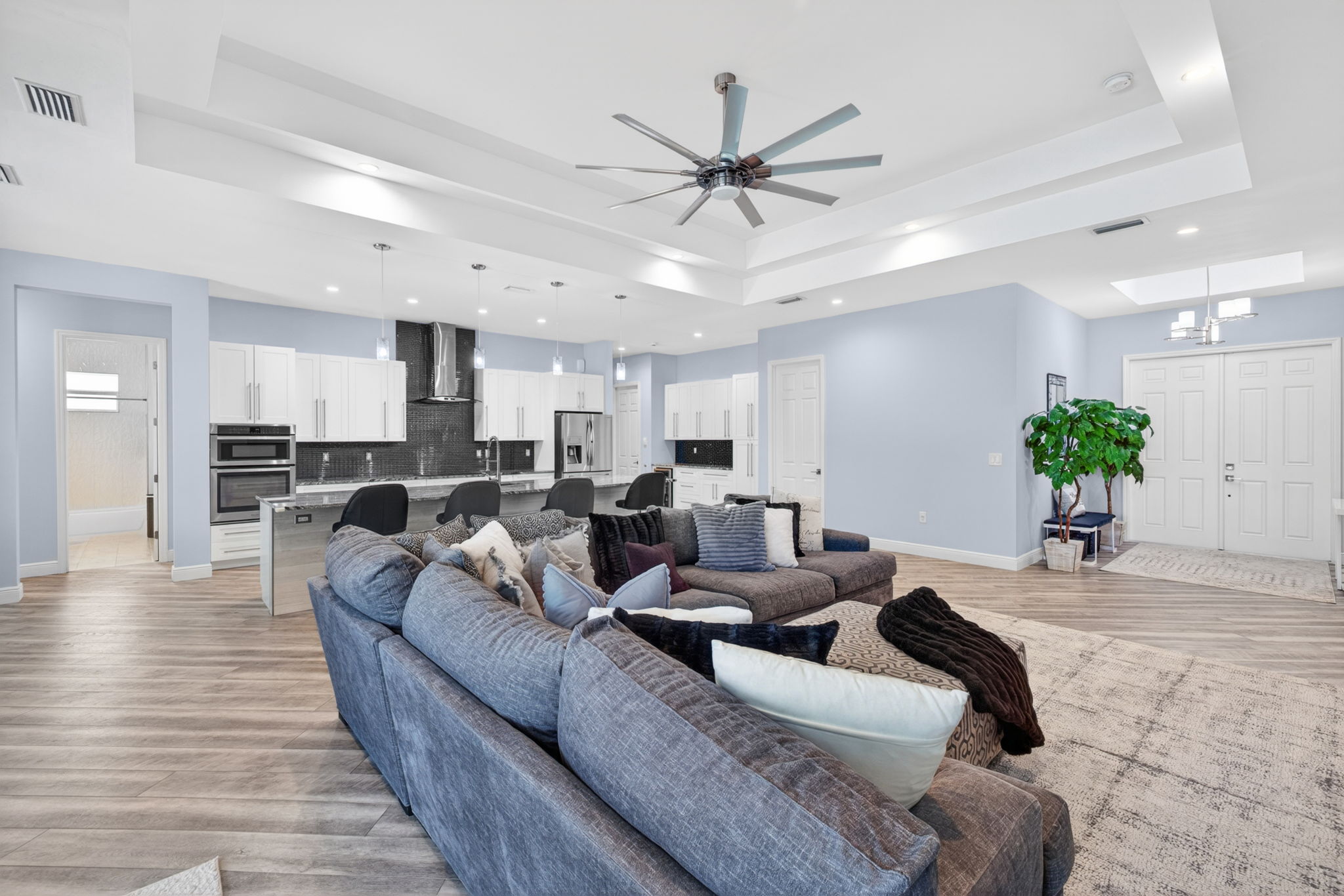 Living Room 4