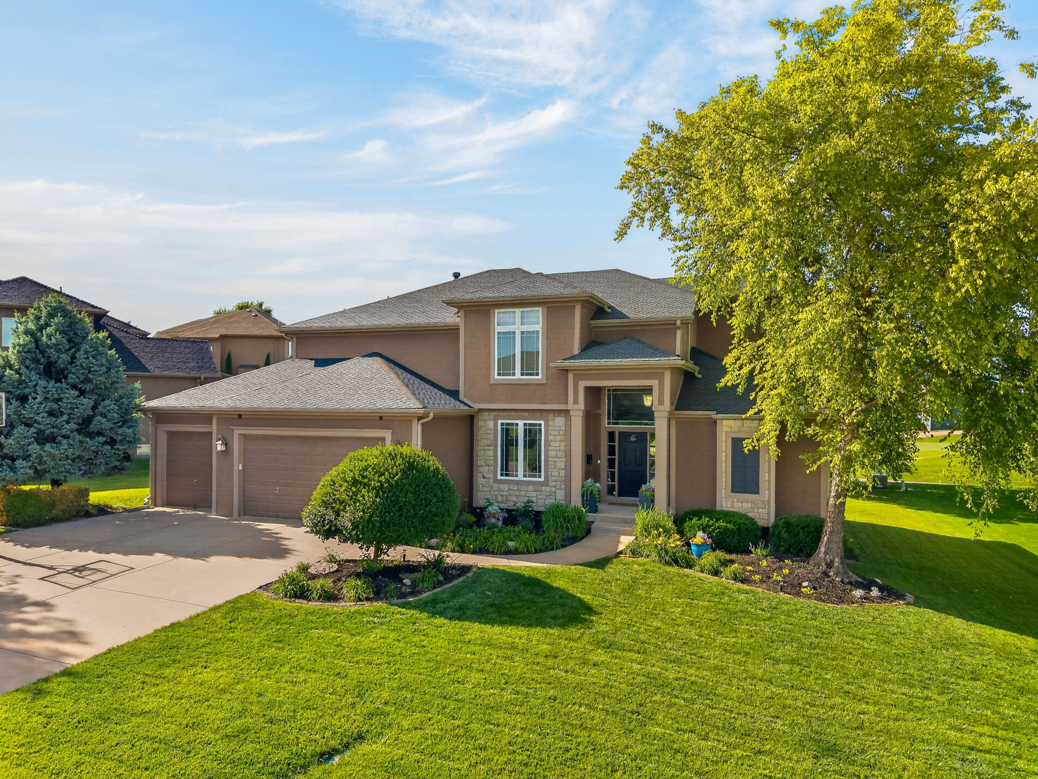 24004 W 68th St-002