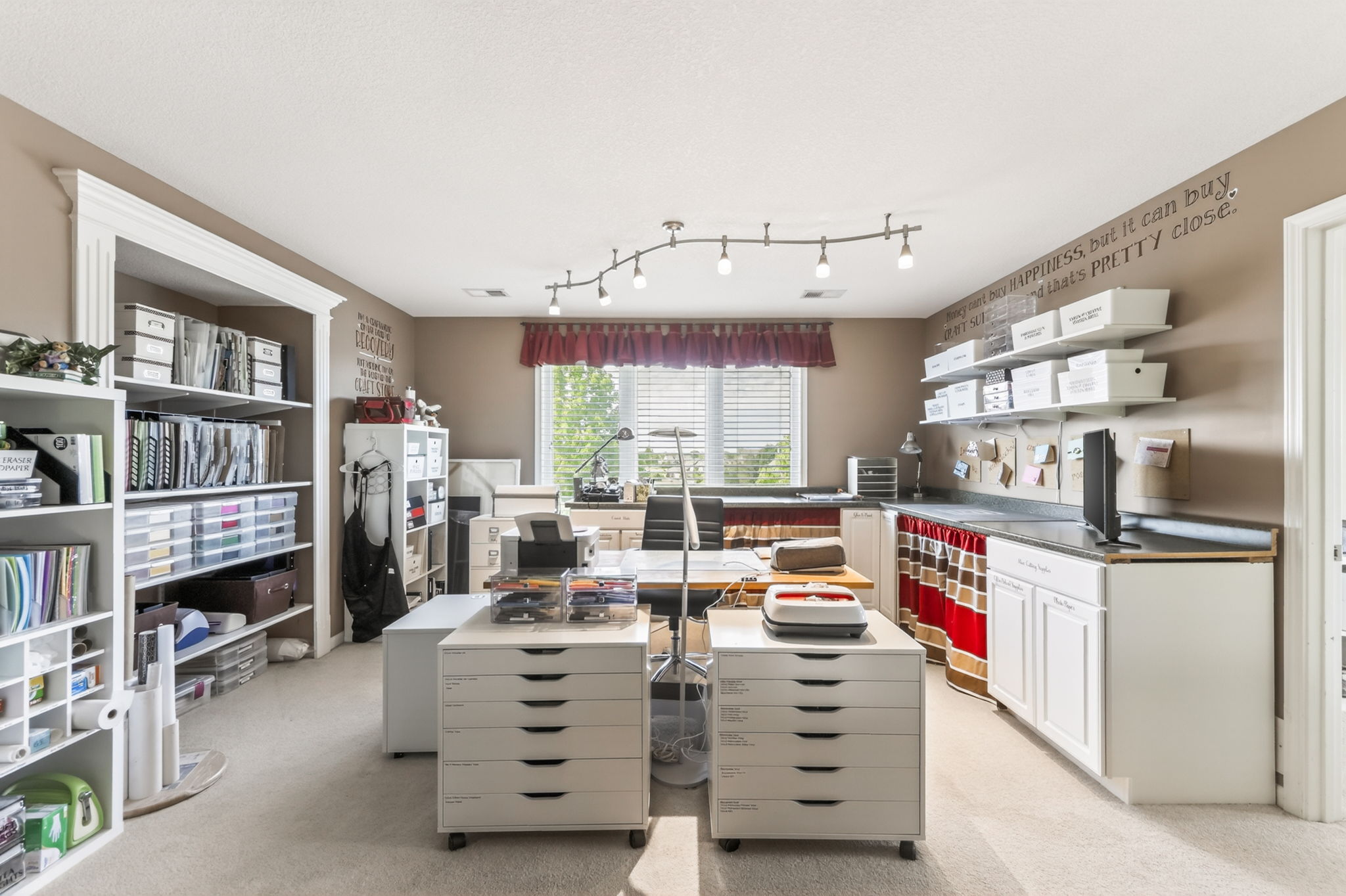 24004 W 68th St-056