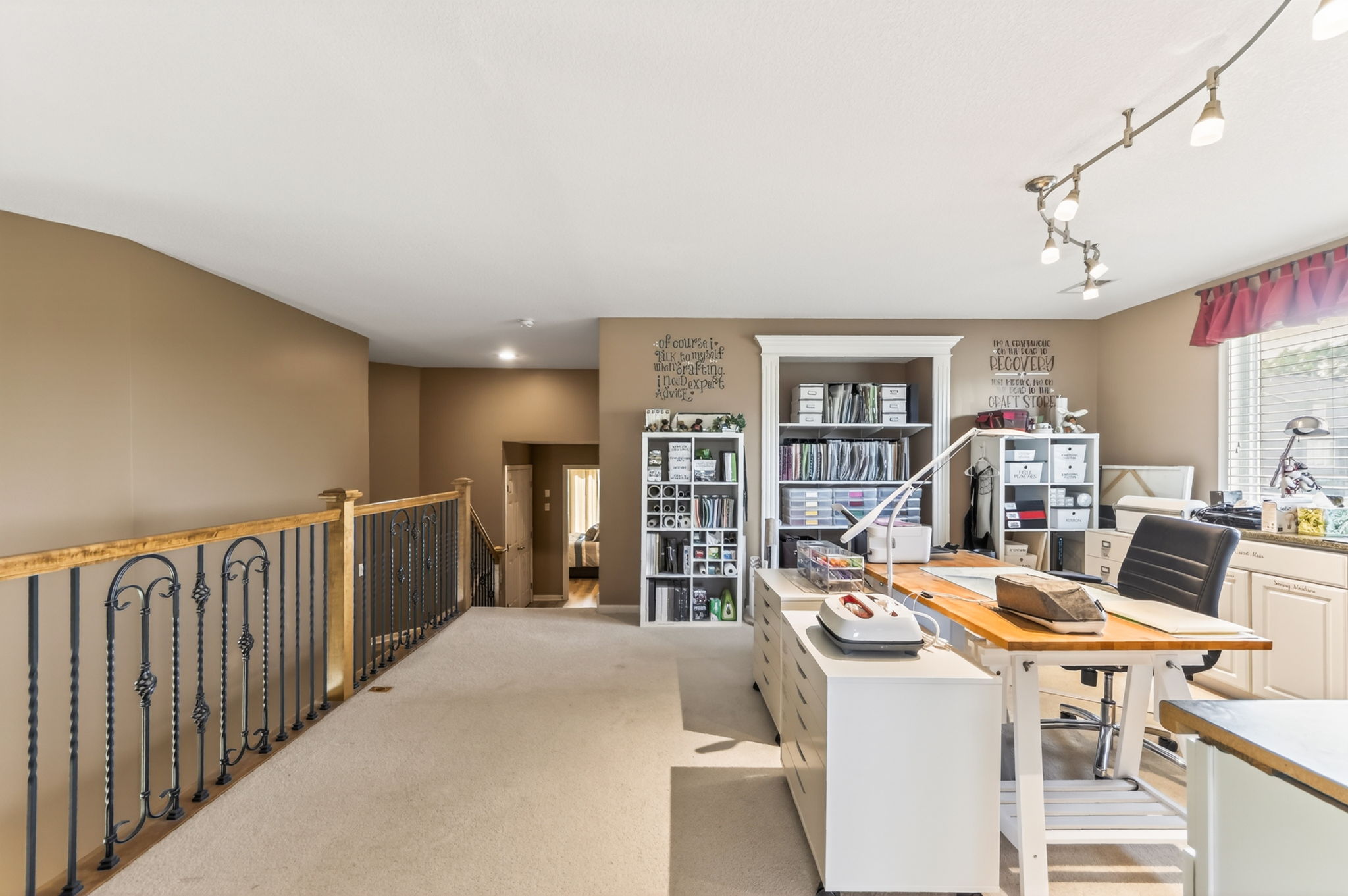 24004 W 68th St-057