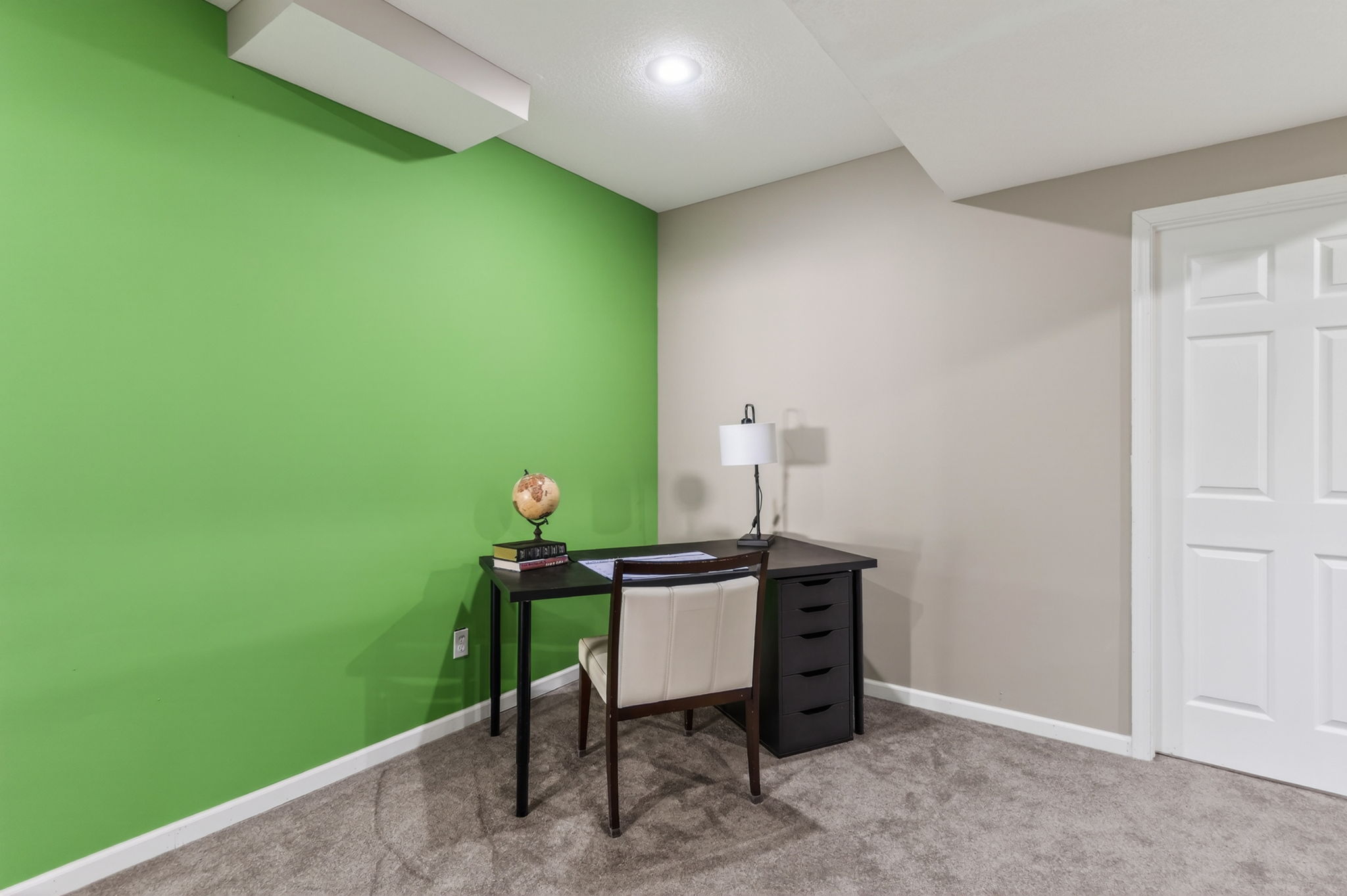 24004 W 68th St-068
