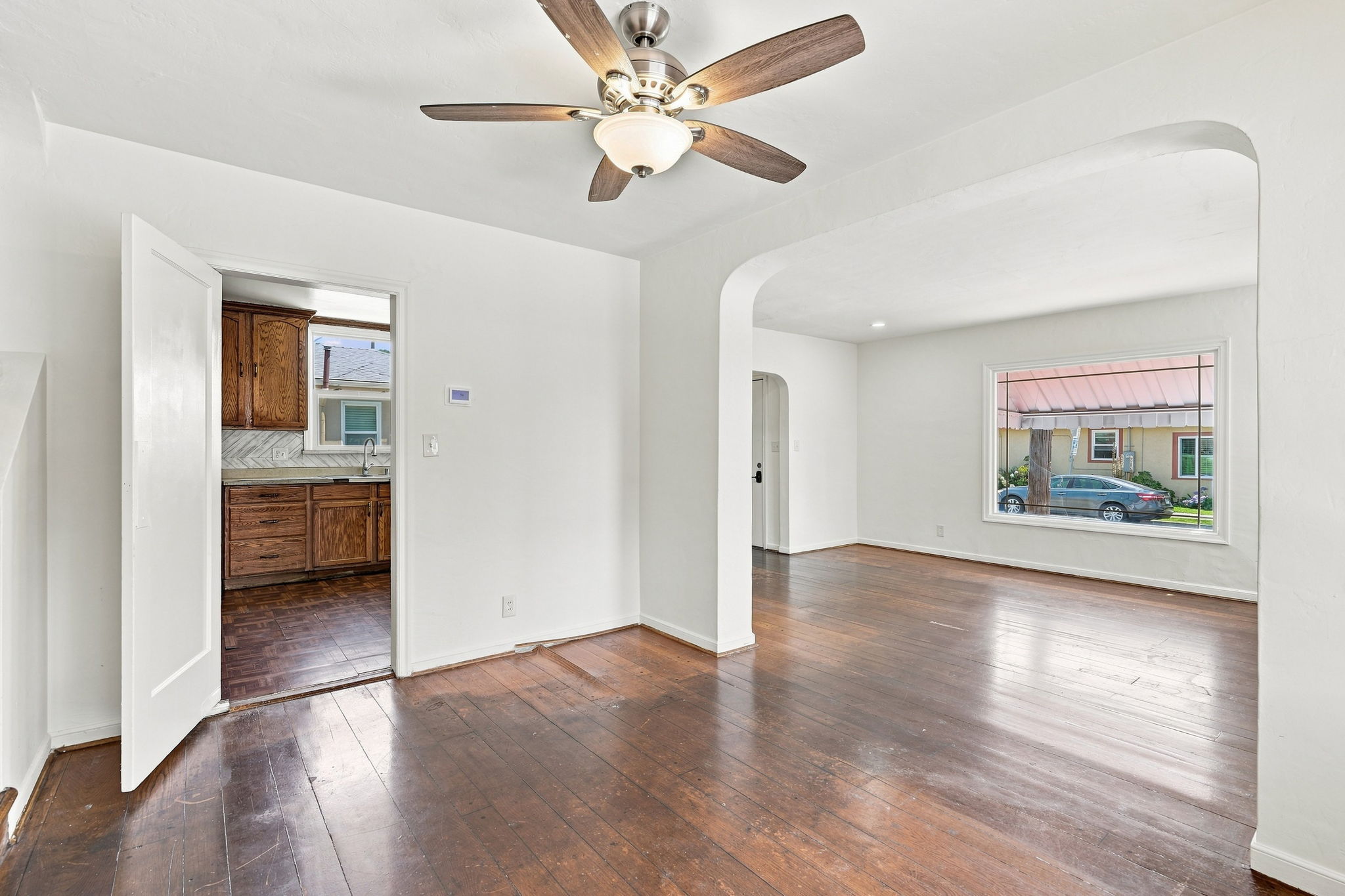 010_F8_2401 80th Ave