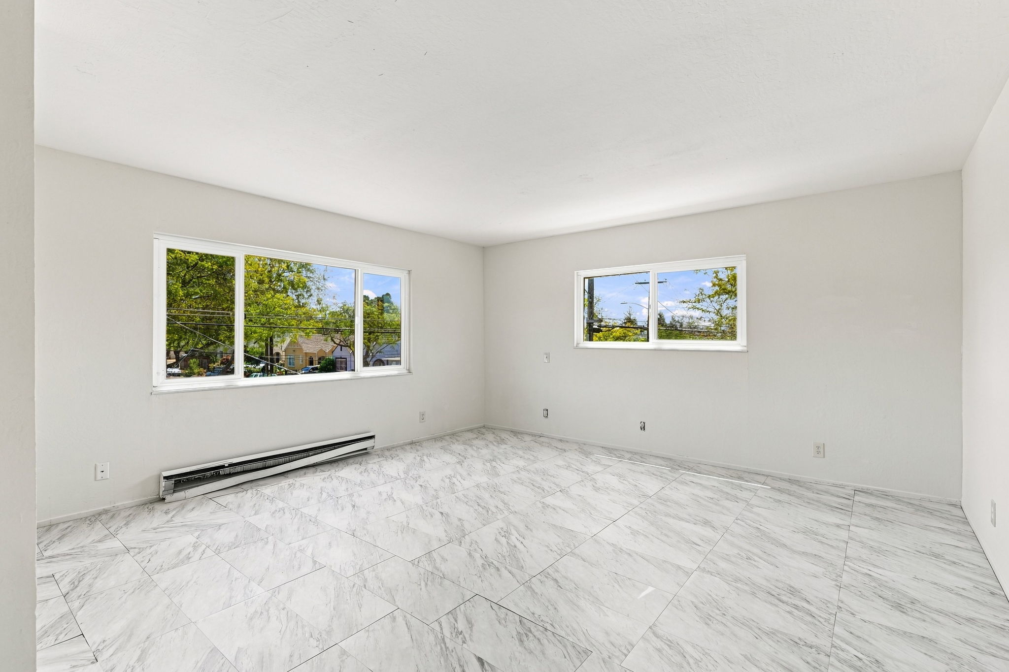 018_F8_2401 80th Ave
