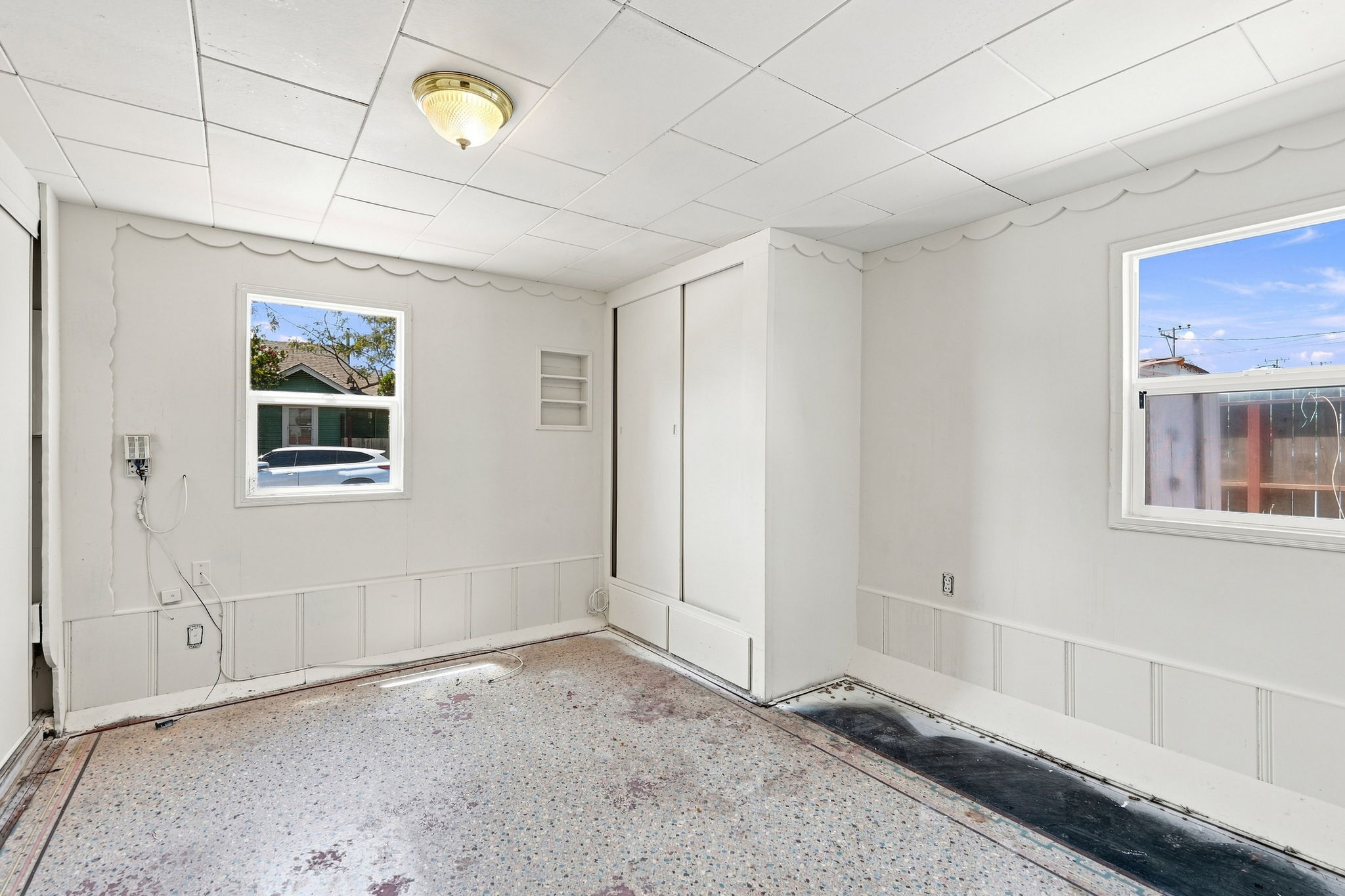 029_F8_2401 80th Ave