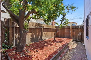 034_F8_2401 80th Ave