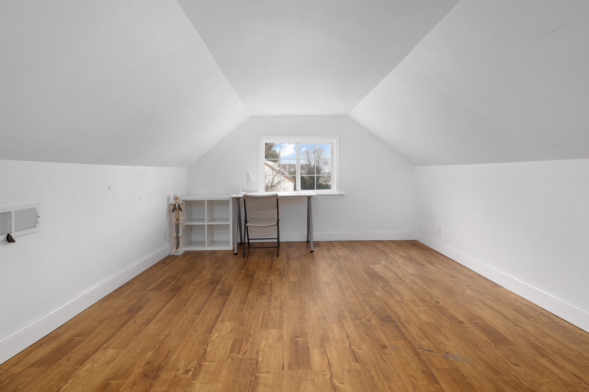 2401 Depot Rd, Hayward, CA 94545, USA Photo 25