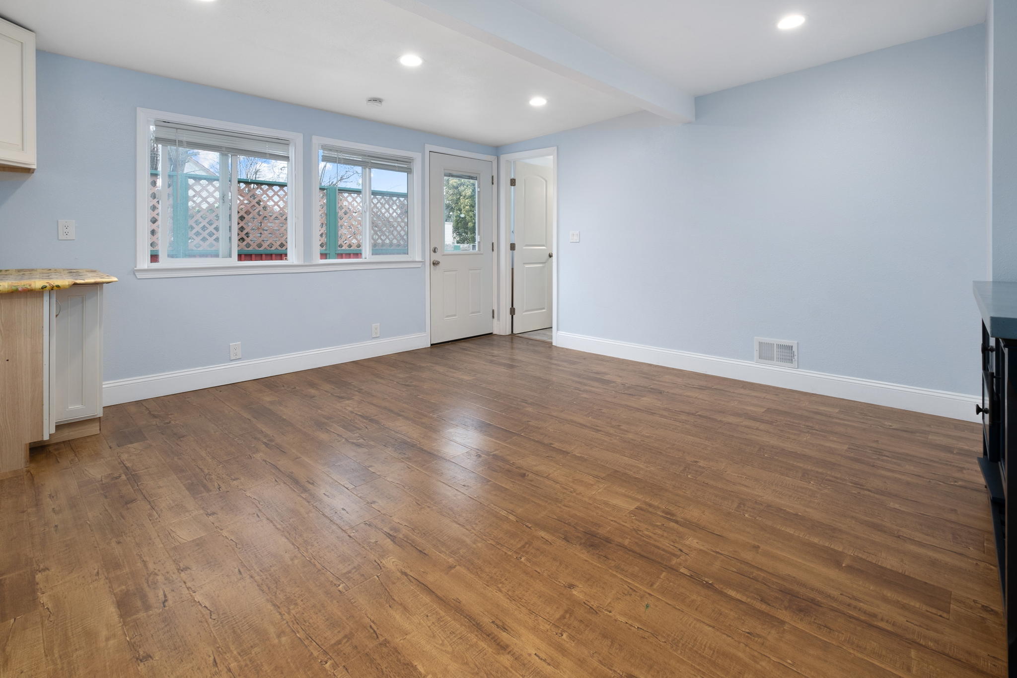 2401 Depot Rd, Hayward, CA 94545, USA Photo 11