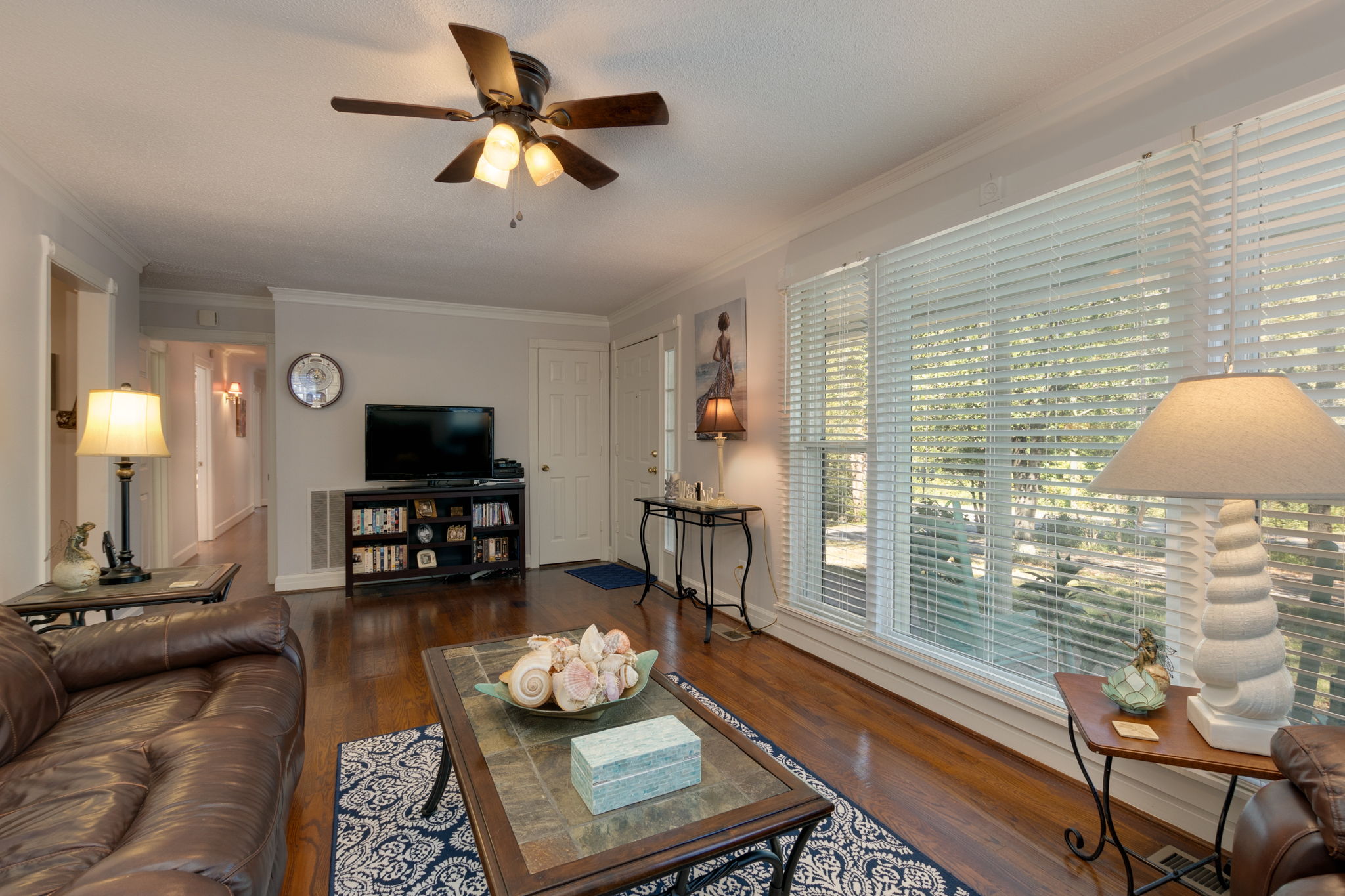 2401 Una Antioch Pike, Nashville, TN 37013 Nathan Mantor Photography