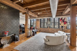 2401 W Ohio St 21_009