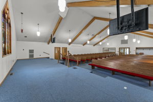  Photo 32