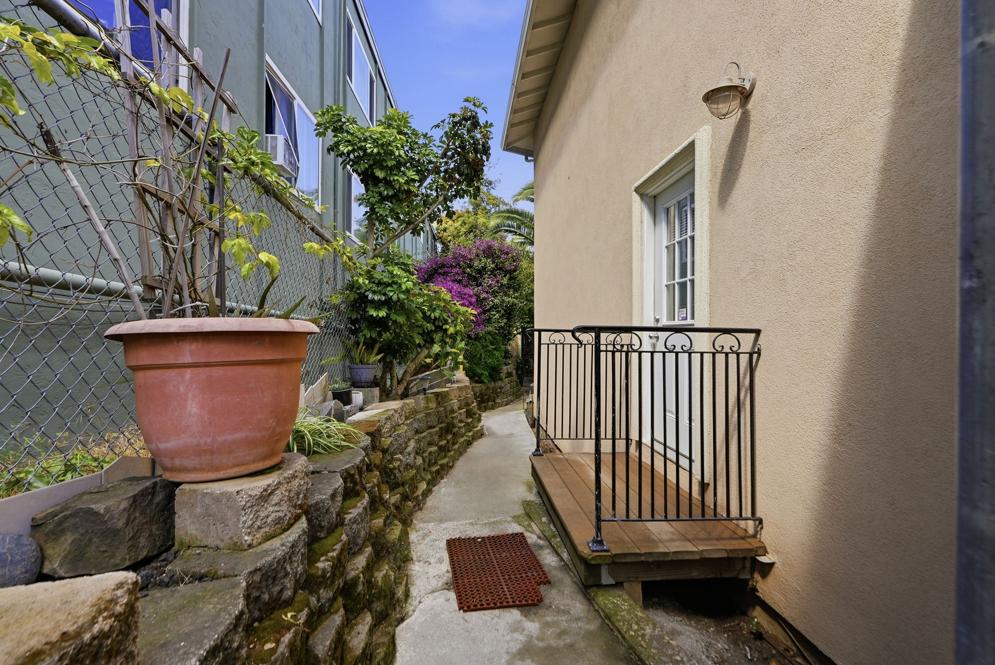  Photo 60
