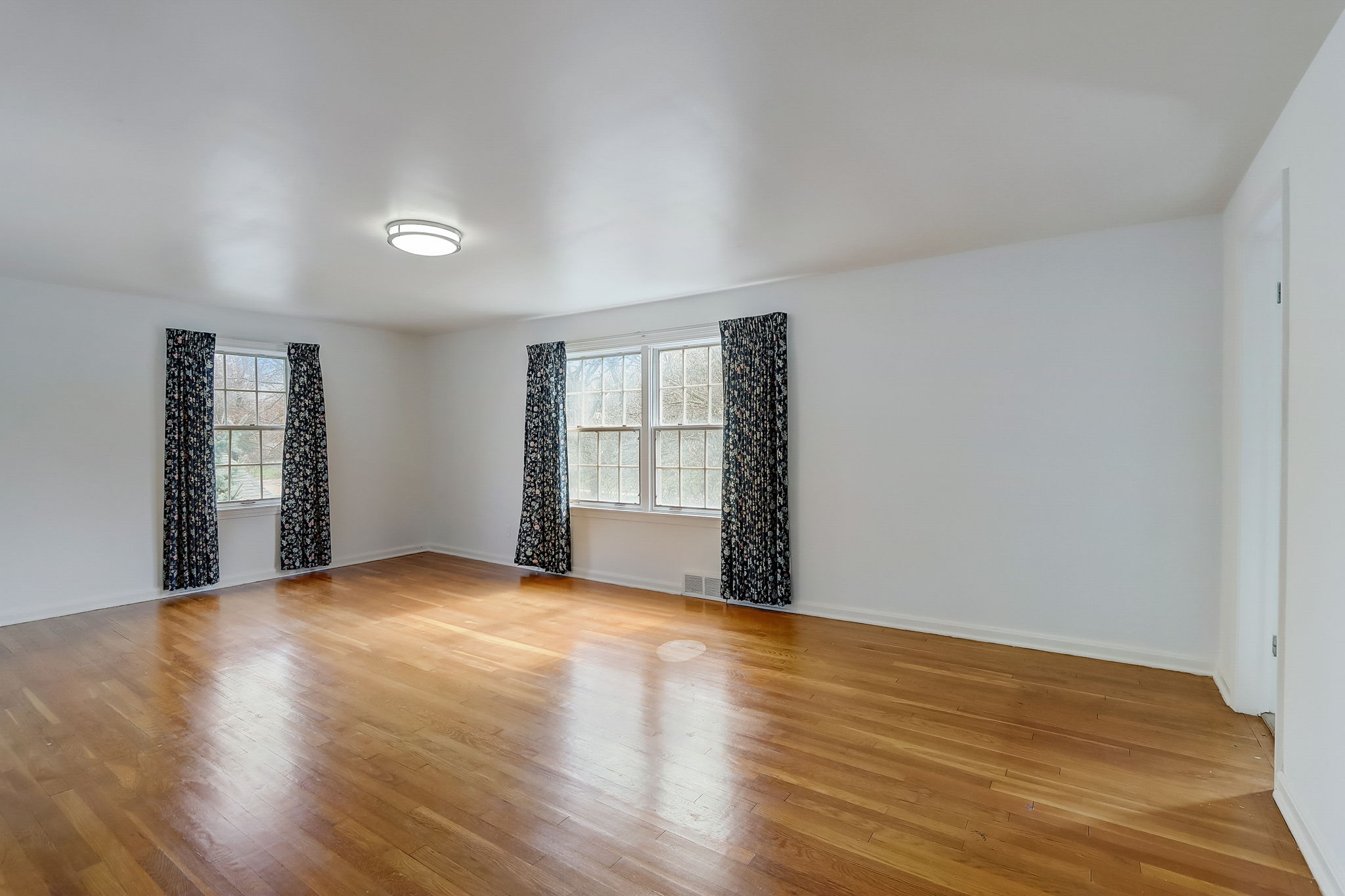 Shelburne Rd-024