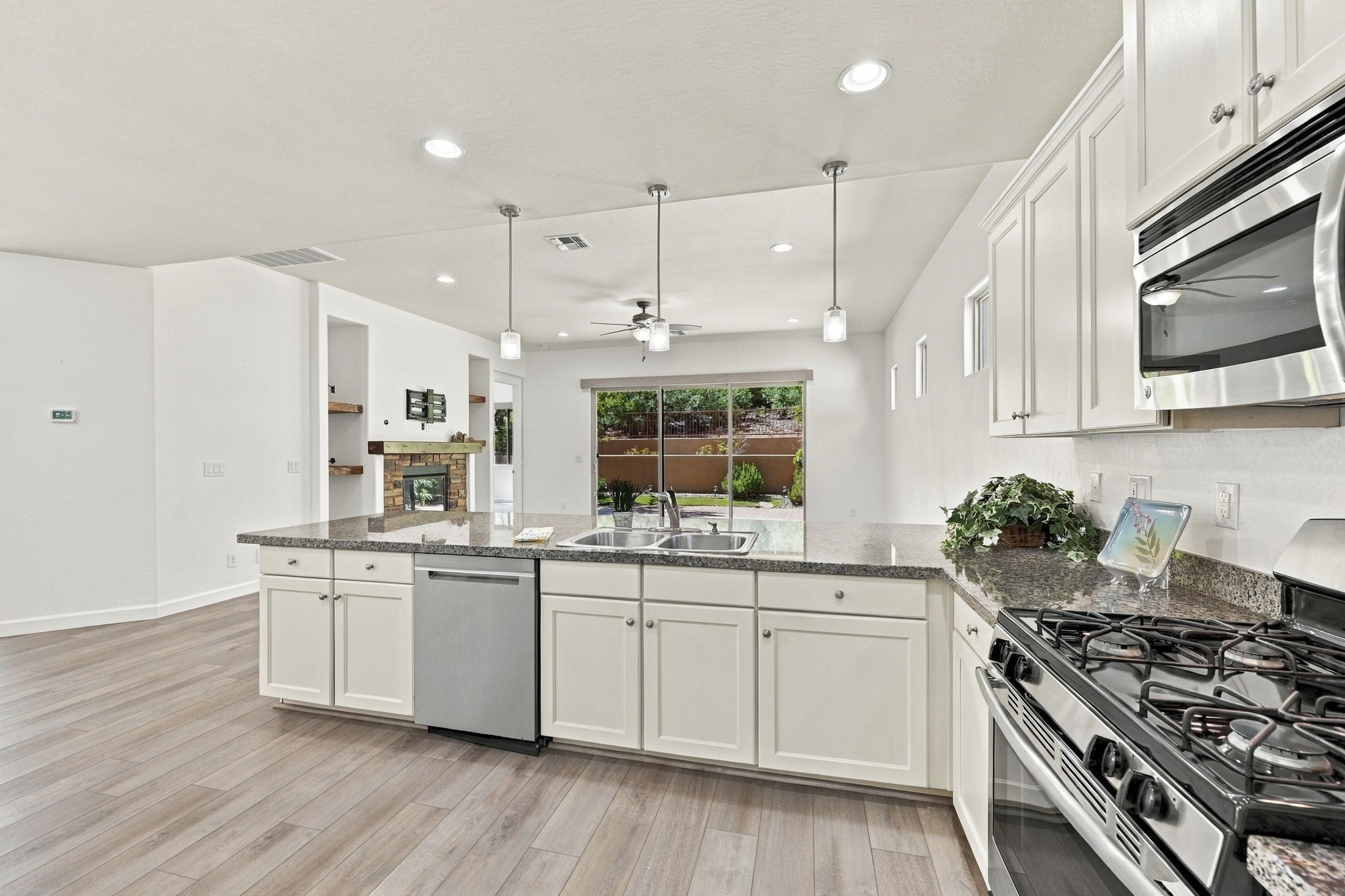Kitchen 5