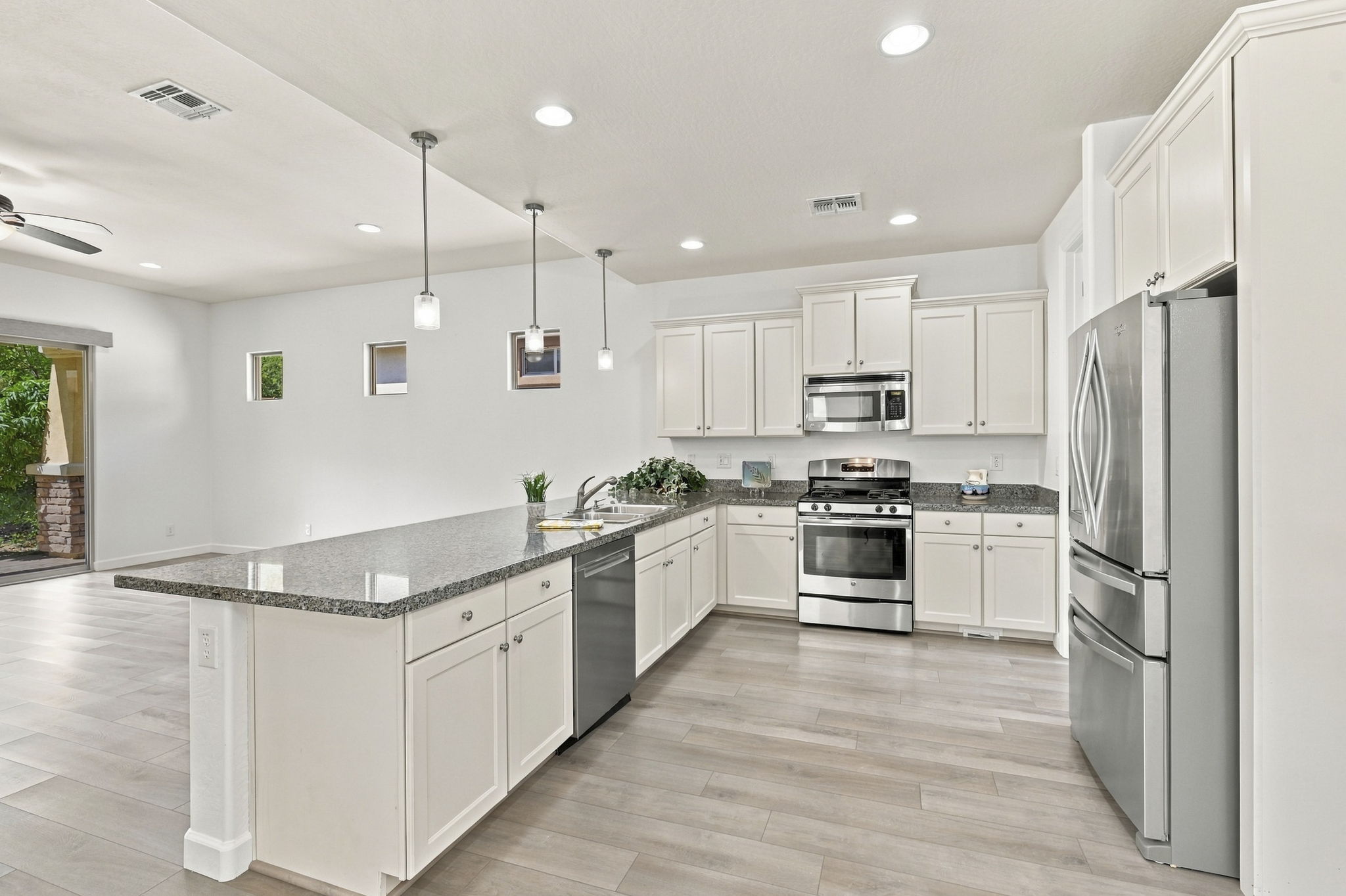 Kitchen 6