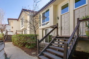  Photo 0