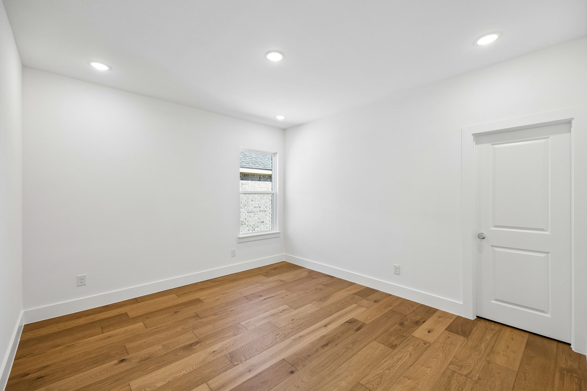 2404CairnRdMcKinney_012