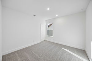 2404CairnRdMcKinney_007