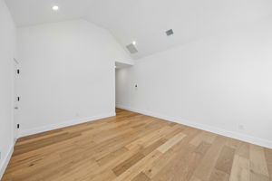 2404CairnRdMcKinney_019