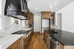 2404CairnRdMcKinney_034