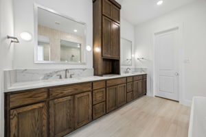 2404CairnRdMcKinney_055