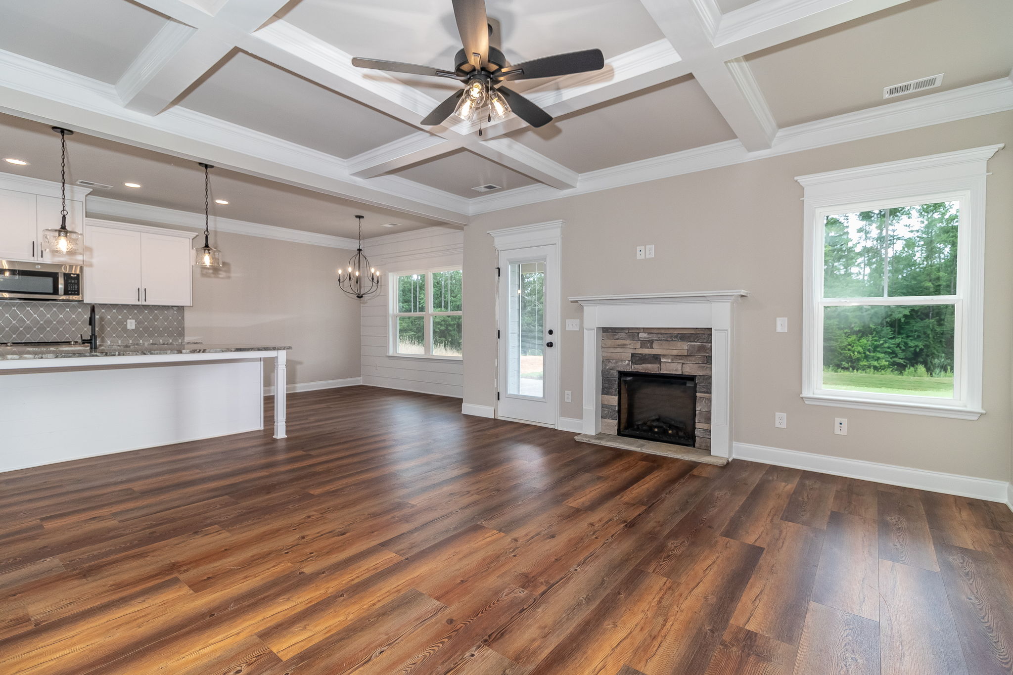 Living Room/Kitchen