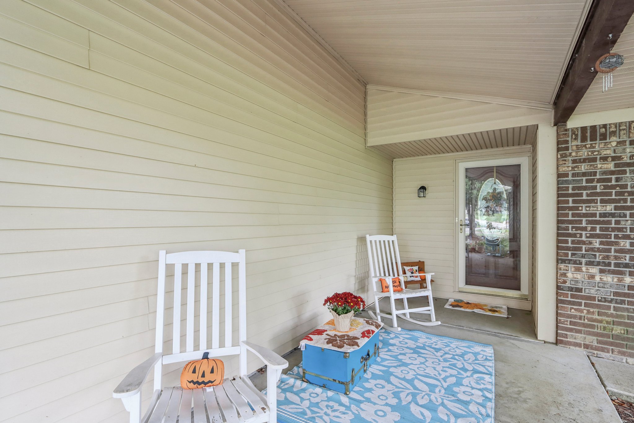 Postmaster Ln-013.jpg