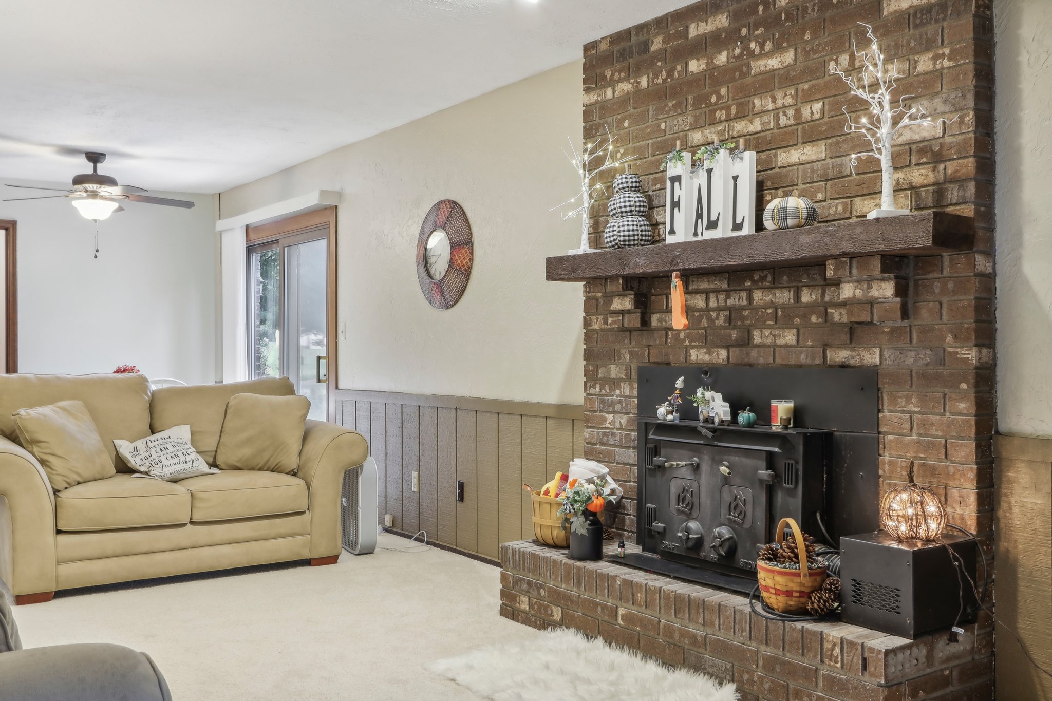 Postmaster Ln-026.jpg