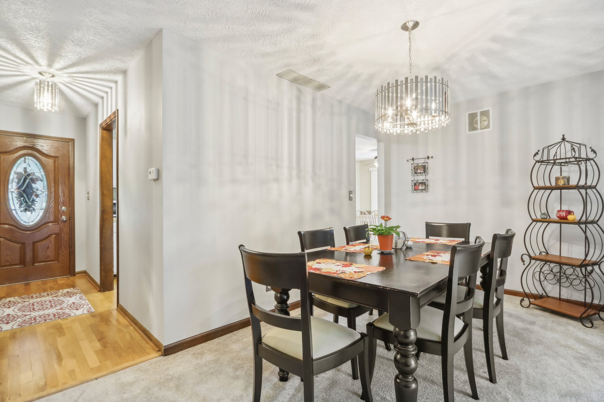 Postmaster Ln-029.jpg