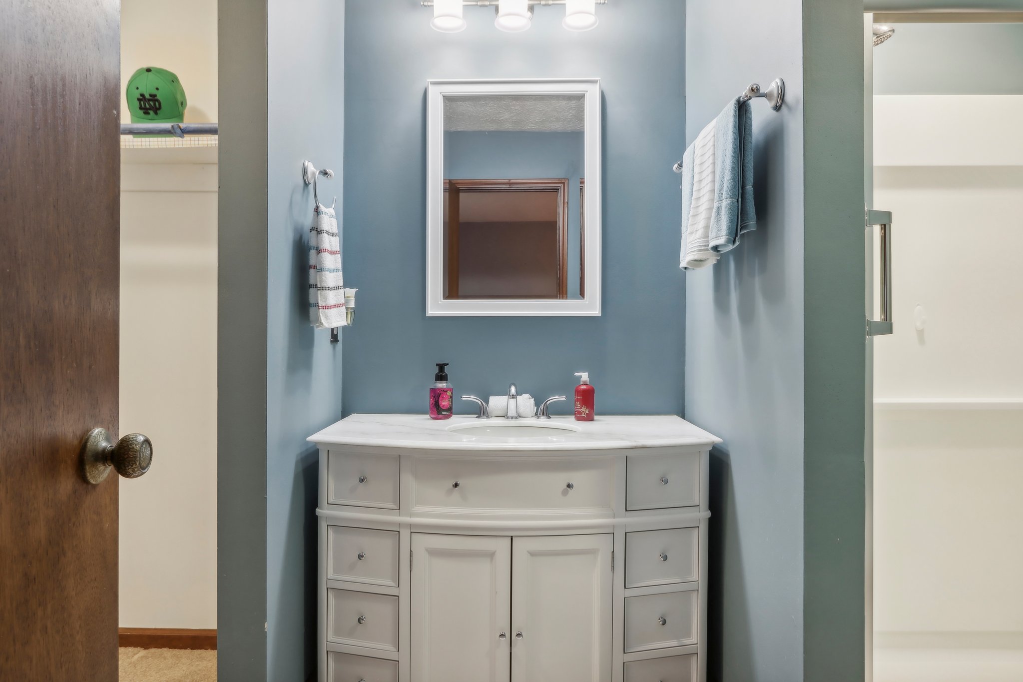 Postmaster Ln-051.jpg