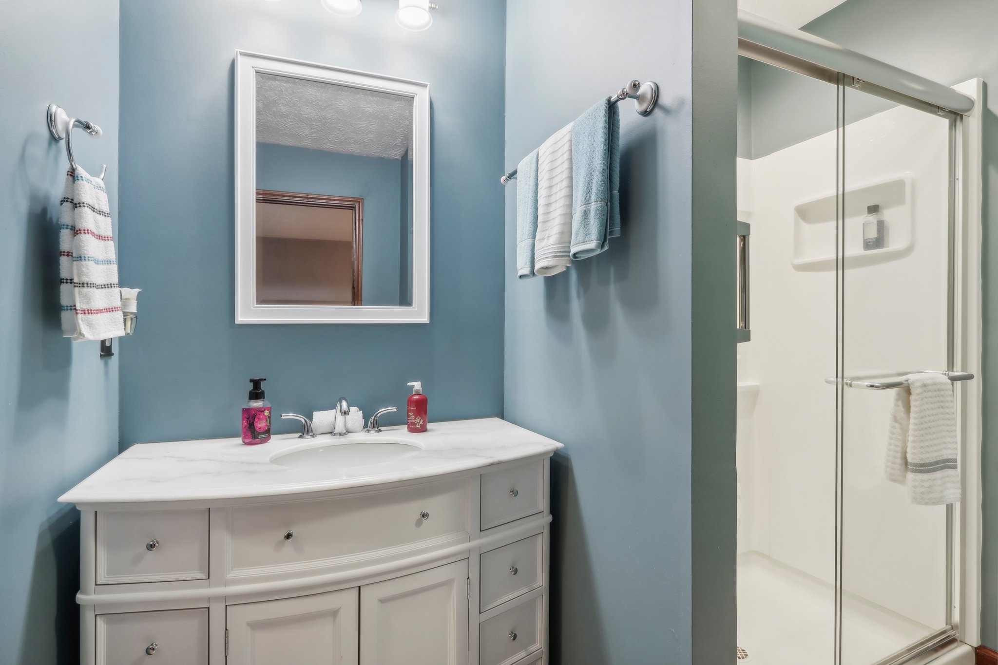 Postmaster Ln-052.jpg