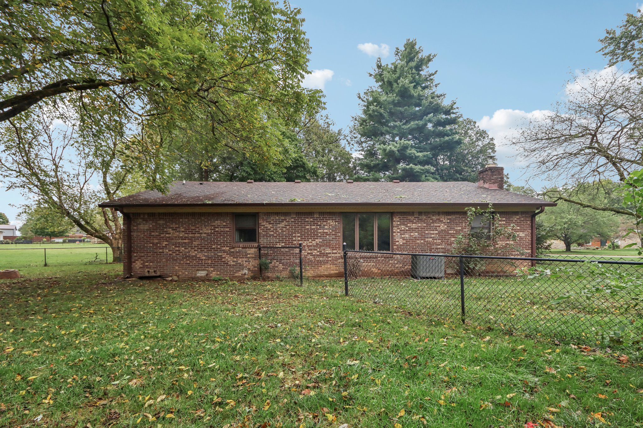 Postmaster Ln-062.jpg