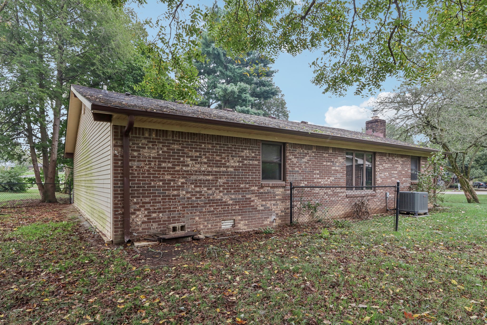 Postmaster Ln-064.jpg