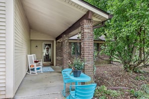 Postmaster Ln-012.jpg