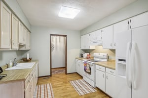 Postmaster Ln-034.jpg