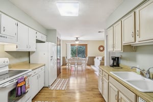 Postmaster Ln-038.jpg