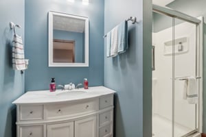 Postmaster Ln-052.jpg