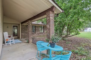 Postmaster Ln-056.jpg