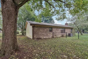 Postmaster Ln-063.jpg